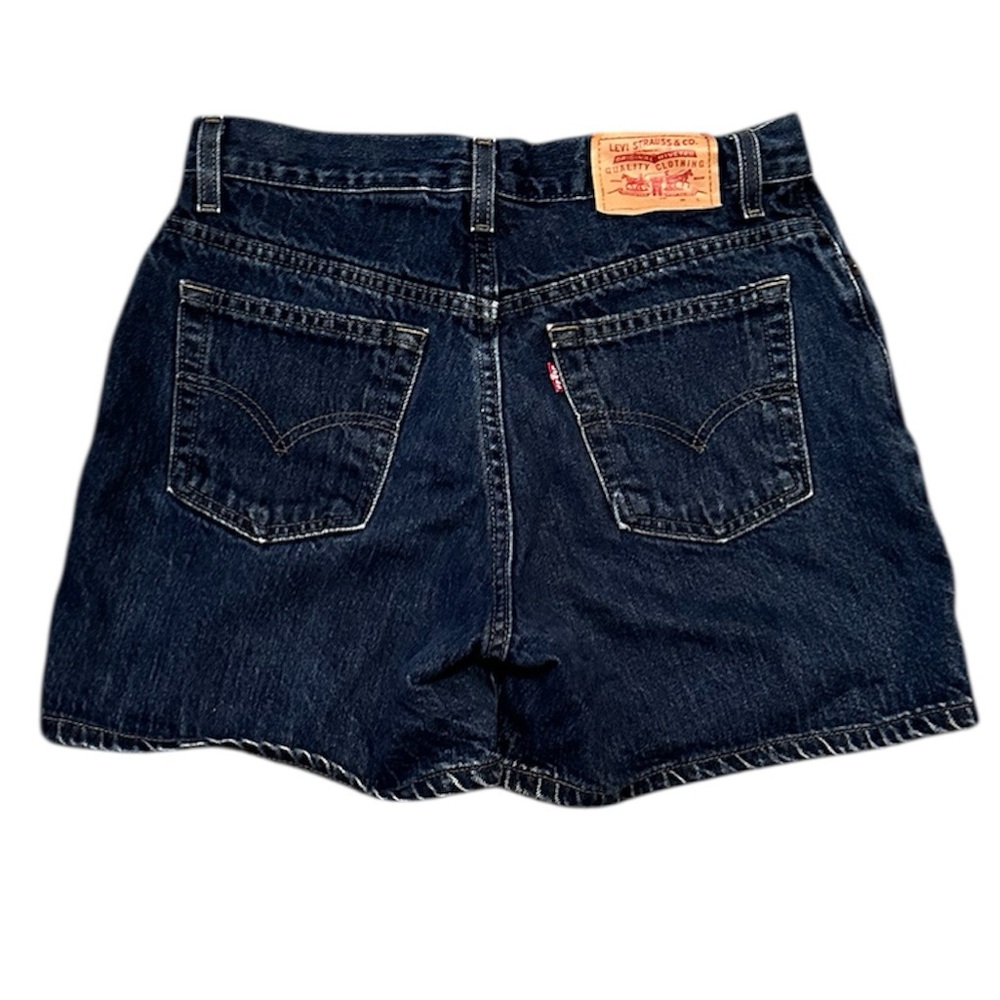 Authentic Vintage Y2K 2001 Levi’s Denim Shorts